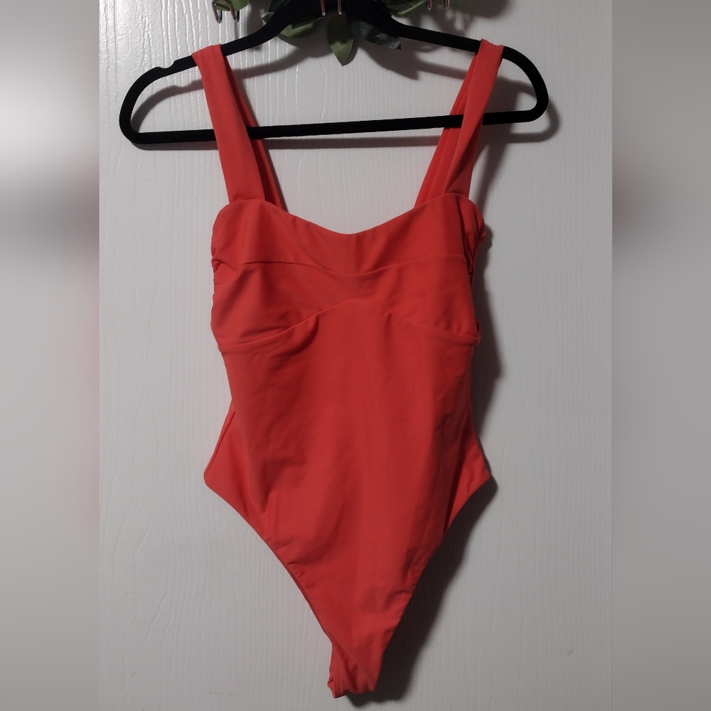 🆕 Tularosa swimsuit